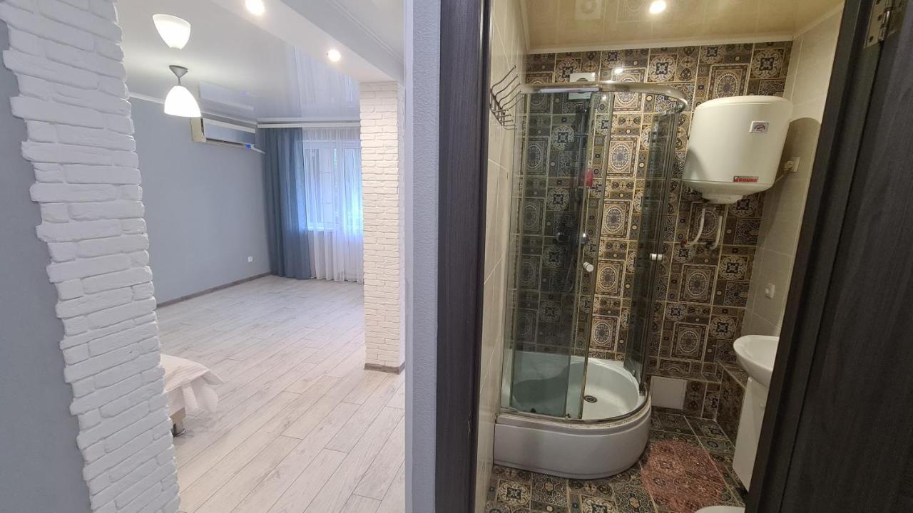 Apartaments On Vulytsia Heroiv Ato 32 Krzywy Róg Zewnętrze zdjęcie